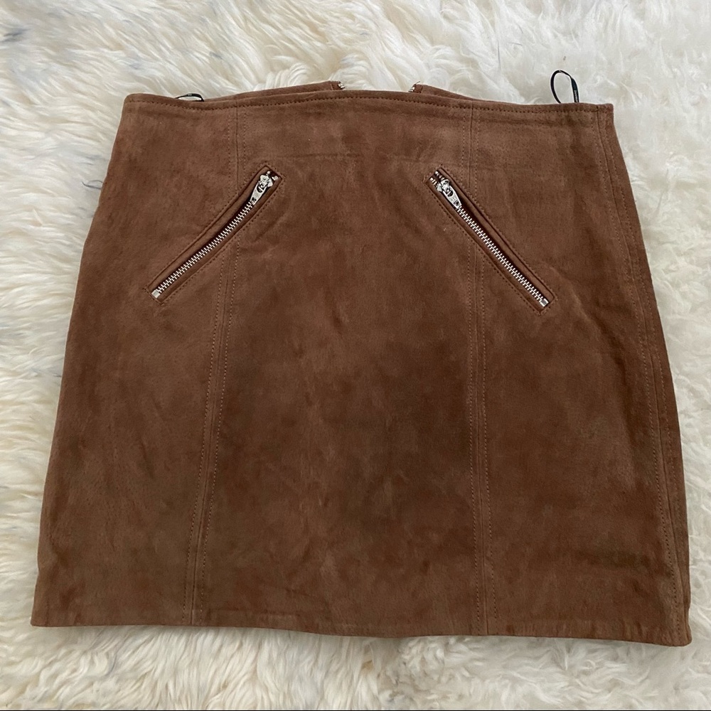 BlankNYC suede skirt in coffee bean size 25. Worn once - Picture 3 of 10